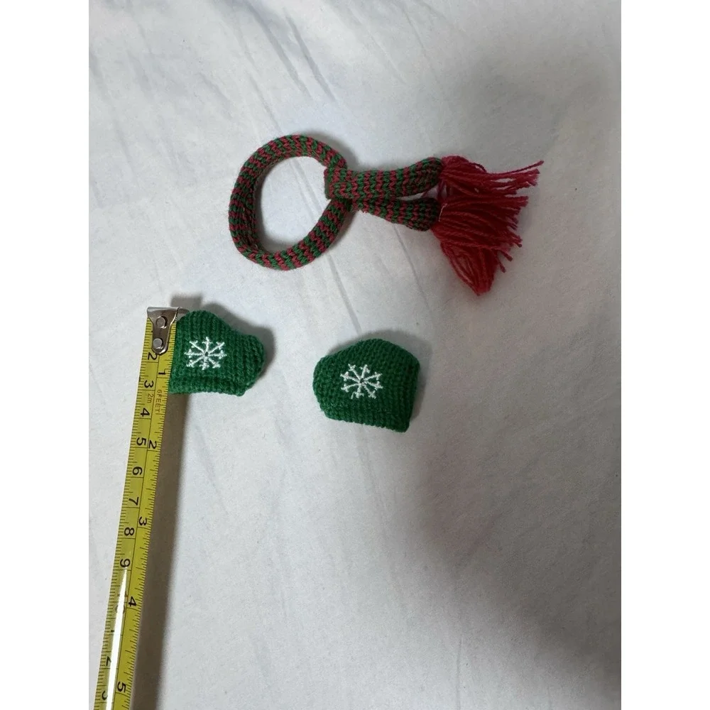 Avon A Wonderful Countdown To Christmas Replacement Snowman Mittens & Scarf